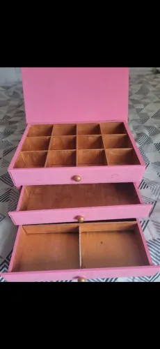 Caixa porta joias em MDF
