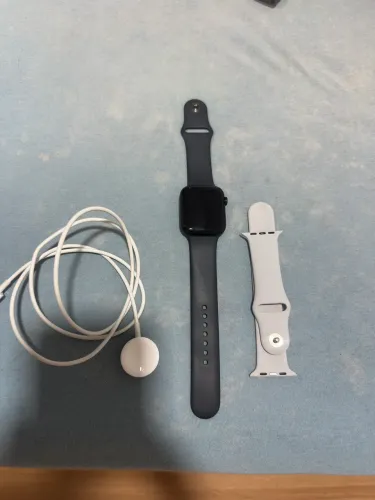 Vende-se Apple Watch SE 2 geração + GPS 44 mm (aceito proposta)
