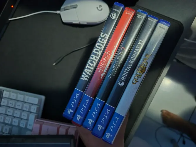 Troco jogos de ps4
