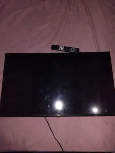 Vendo tv TCL ótimo estado 700,00