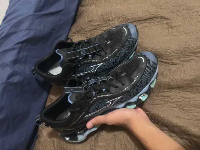 Mizuno Wave Prophecy 13