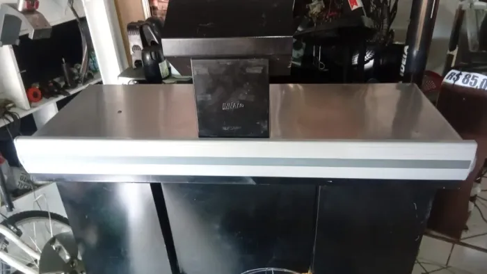 Balcão Inox :137 de comprimento,95cm de altura e 54 cm de largura.