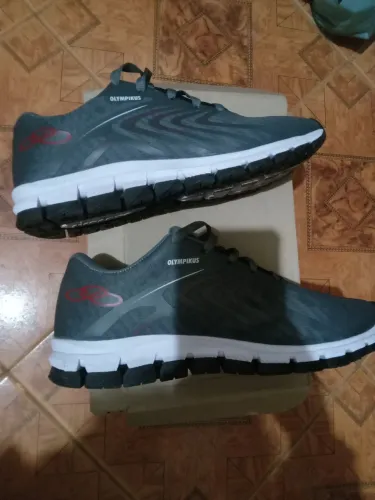 Tenis esportivo Olympikus 1 linha tamanho 43