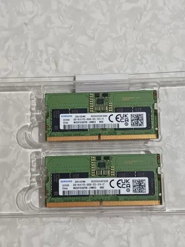 Par Memória RAM Notebook Samsung DDR5 16GB (2x 8GB) 5600MHz