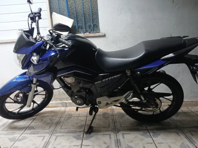 Moto TITAN 160 ano 2024 - 17 mil