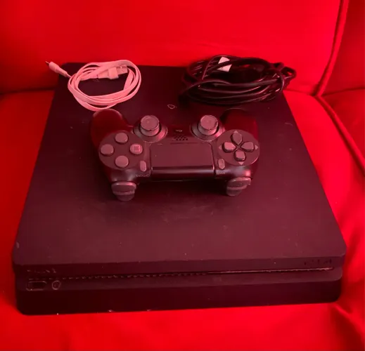 Vendendo ps4 slim