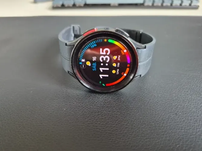 Samsung Galaxy Watch 5 BT Pro SM-R920 45mm Bluetooth WiFi GPS Preto