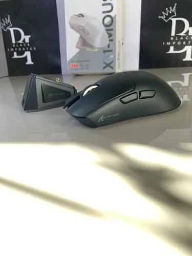 Mouse Gamer Attack Shark X11 - Sem Fio, Bluetooth e Base de Carregamento