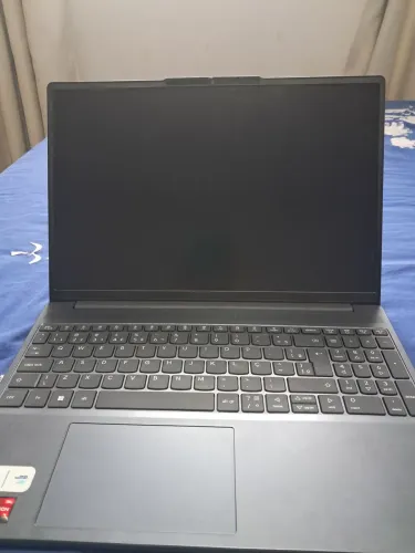 Notebook Lenovo Slim 3 Ryzen 7 7735HS