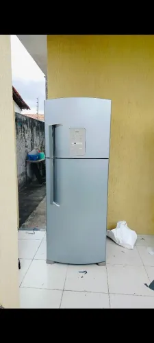 Adesimento de geladeira