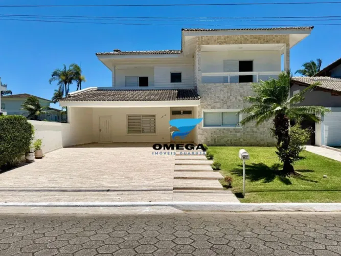Casa à Venda no Condomínio Jardim Acapulco no Guarujá | Omega Imóveis