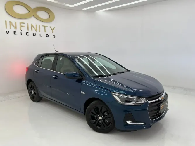 Onix 2024 Hatch Premier 1.0 TB Aut / Extremamente novo / Baixo KM