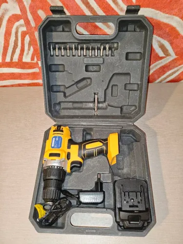 Parafusadeira 12v tramontina 16 peças