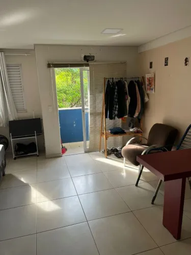 Vendo kitnet próximo a UEM