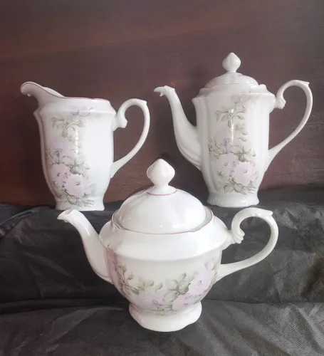 TRÊS PEÇAS PORCELANA SCHMIDT