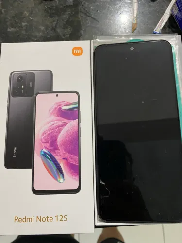 Retirada de peça Redmi note 12s