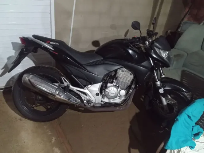 Cb 300 toda filé já com cabeçote vela fina tudo em dias