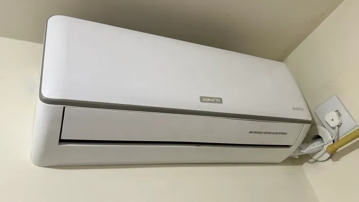 Ar condicionado Agratto 12.000 BTU 220v