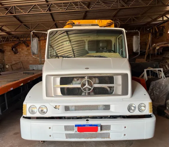 Caminhão Mercedes-bens 1620 Munck