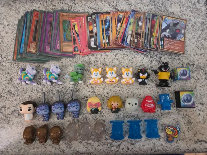 Lote - Gogos, Cacau Show, Kinder e Cartas