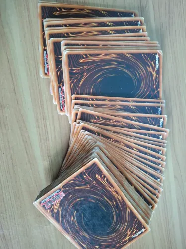 Lote (50x) Cartas de de Yu-gi-oh! (Aleatórias)