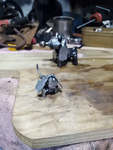 Pets miniaturas em metal -Arte rústca