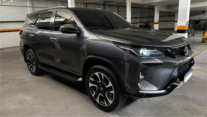 Toyota Hilux SW4 SRX 4X4 2.8 TDI 16V Dies. Aut. 2021