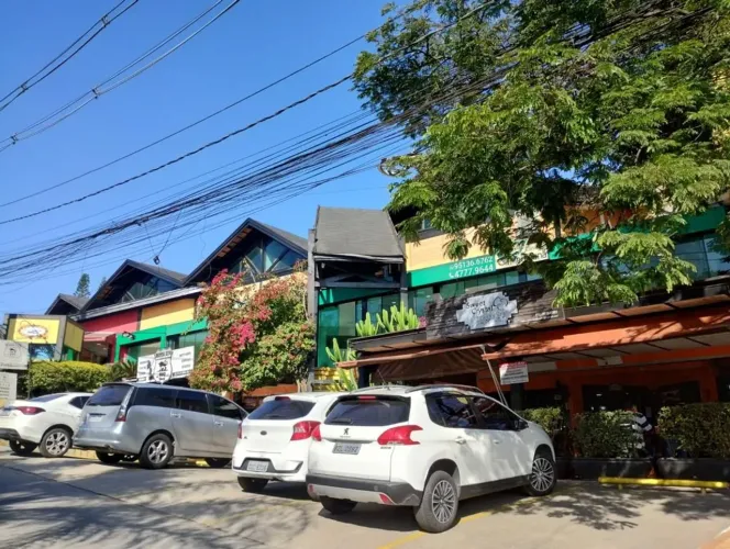 Mini Shopping Center À Venda em Cotia no Jardim da Glória - Cotia - SP