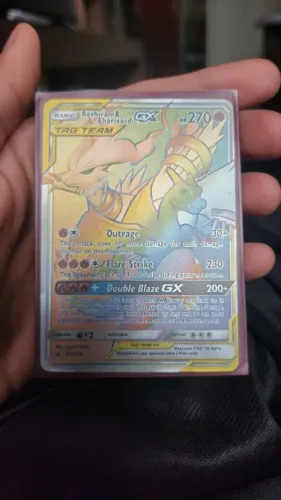 Carta Tag team Charizard Reshiram Foil