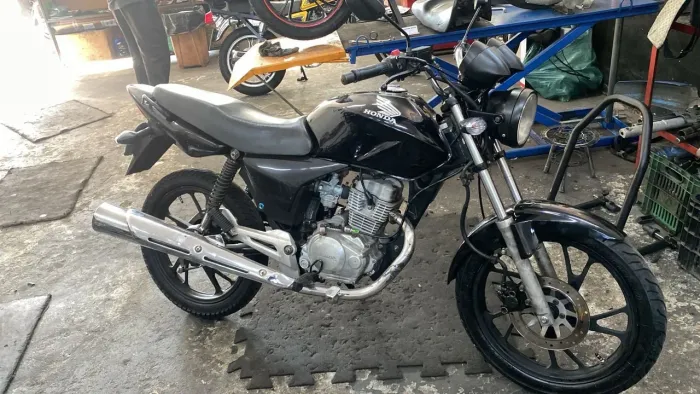Titan 150