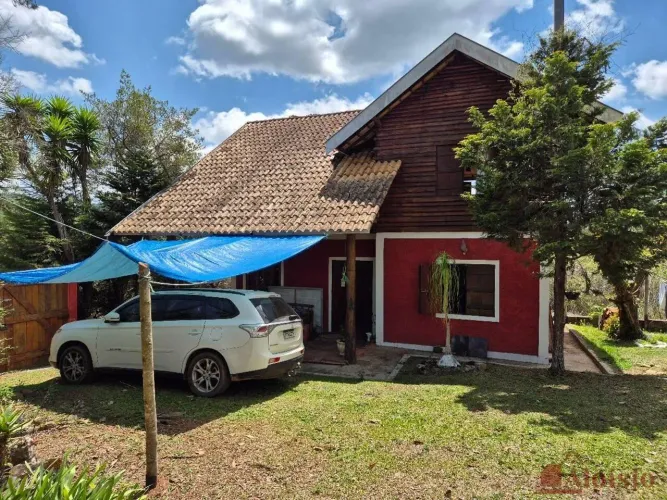 Chácara com 3 dormitórios à venda, 1120 m² por R$ 730.000 - Campos Do Jordão - Campos do J