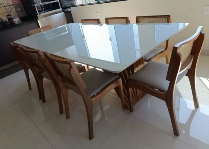 Mesa de jantar 8 lugares 