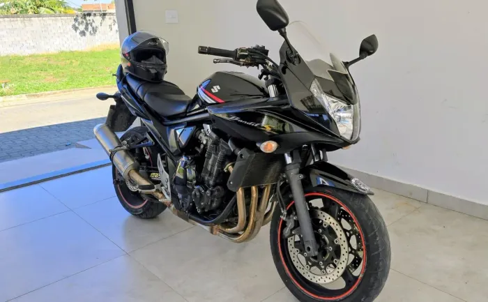 Bandit 650 vendo ou troco
