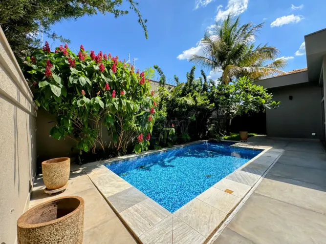 Casa sobrado de 384m² com 04 suítes para locação e venda em condomínio - Jardim Botânico