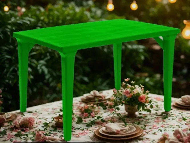 Mesa plastica desmontavel pra 6 cadeiras obs. Só a mesa.