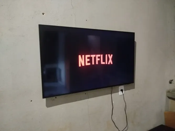 TV Smart 55 Samsung Alexia Nova Zerada, Comando de Voz tem os pés e Controle Original