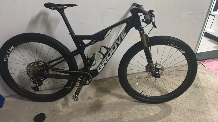 Vendo bike Groove slap Carbon