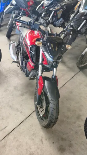 YAMAHA FZ 15 VERMELHA 2023 Shalon veículos Cariacica