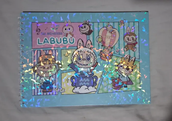 caderno de colorir the monsters labubu