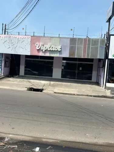 Vendo ponto comercial na estrada do Manoa medindo 12x30