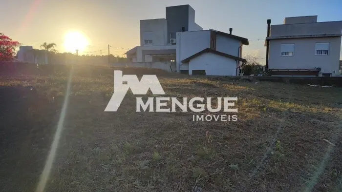 Terreno à venda no Bairro Verdes Campos dentro cond. fechado Alta Vista, em Porto Alegre. 