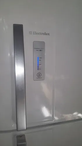 Geladeira electrolux frostfree 
