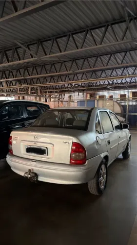 Chevrolet Corsa Sedan Super Milenium 1.0 MPFI 16V 2002