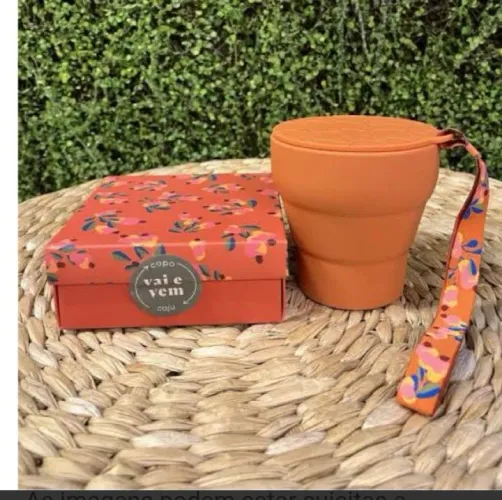 Copo Farm vai e vem eco silicone laranja novo 