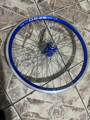 Vende-se roda de bike 20