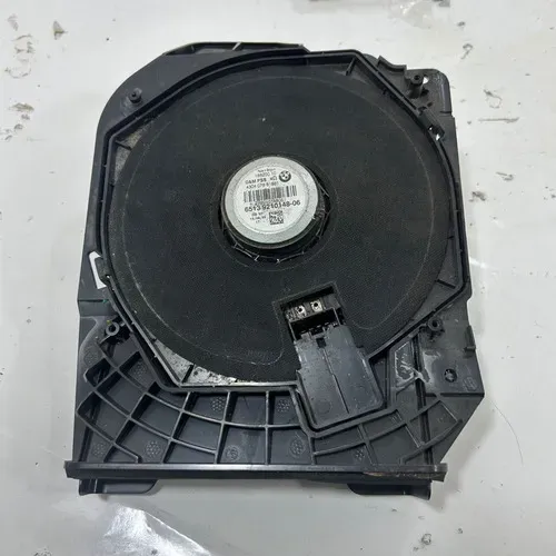 Auto Falante Subwoofer Direito Bmw 120i 2014 2016 Preto