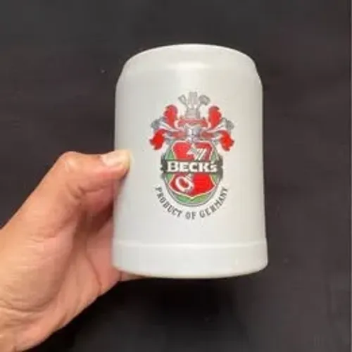 caneco de chopp em porcelana colecionáveis