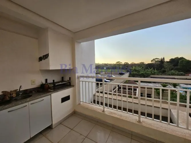 Apartamento mobiliado localizado no condominio praças do Golf