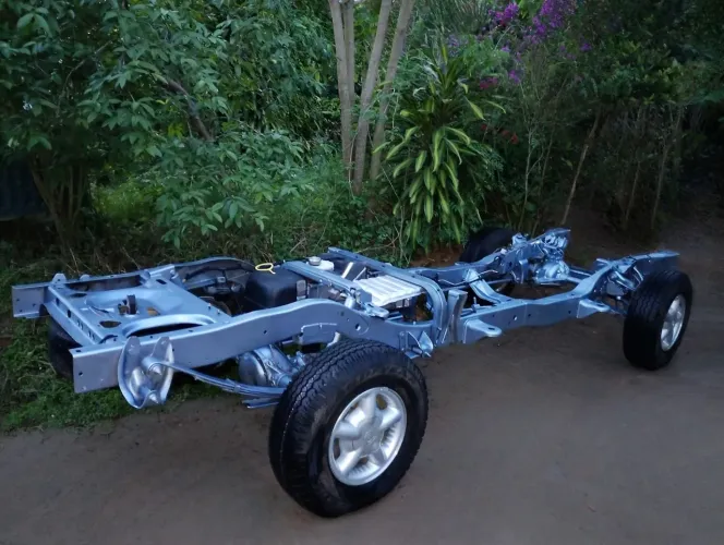 Chassi Completo Dakota 4x4 real com reduzida, com Eixos Dana - Novo Nunca Usado<br>
