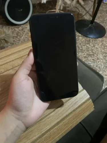 iPhone XR preto